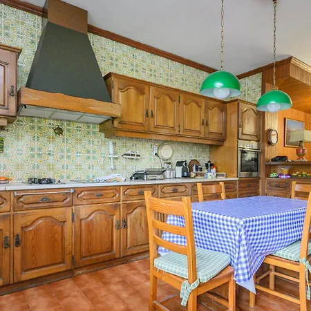 Casa Do Pombal بيت للعطل